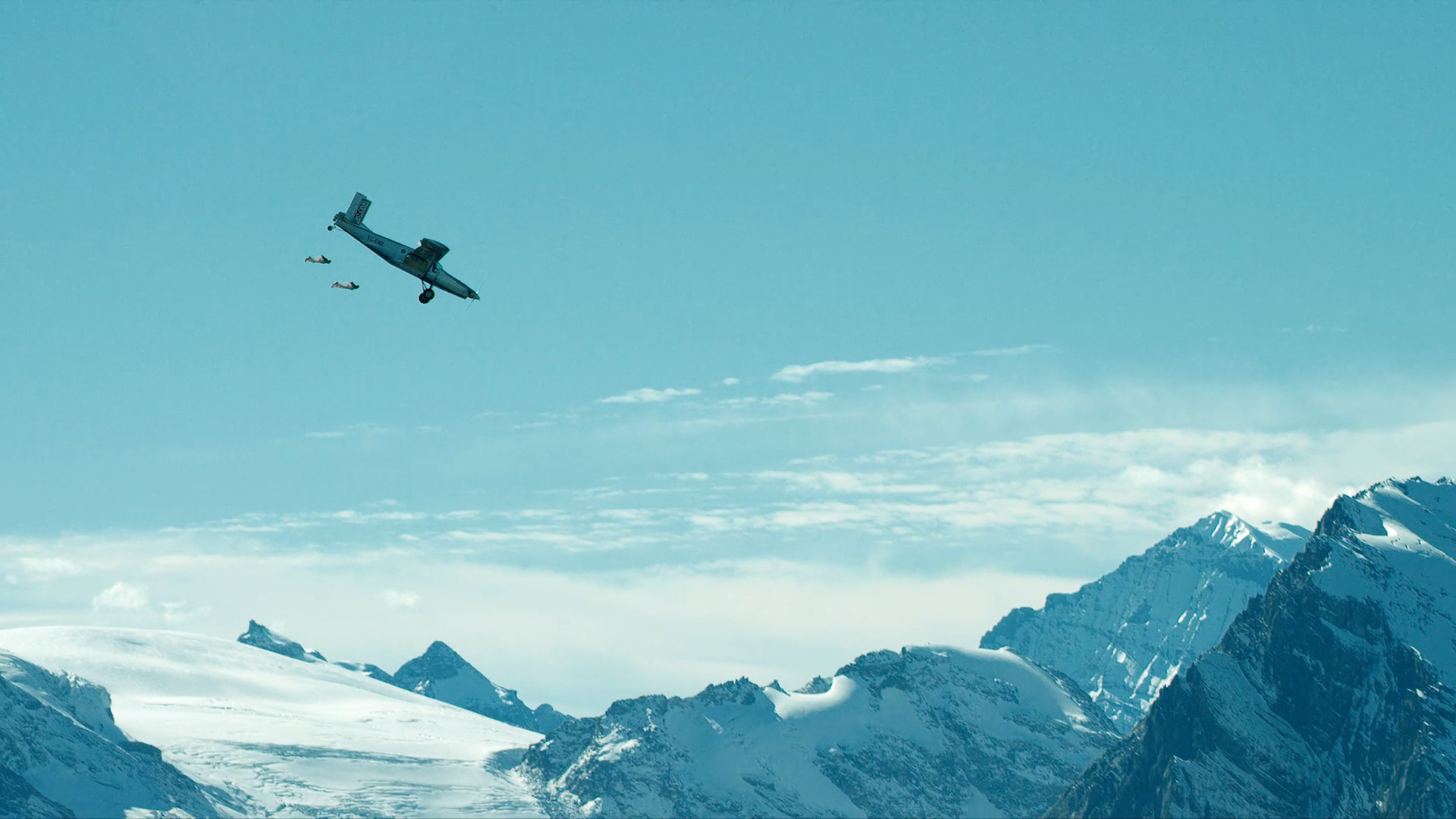 Screenshotter BASEjumpingintoaplanemidairExtendedVersionADoorInTheSky 1’37”