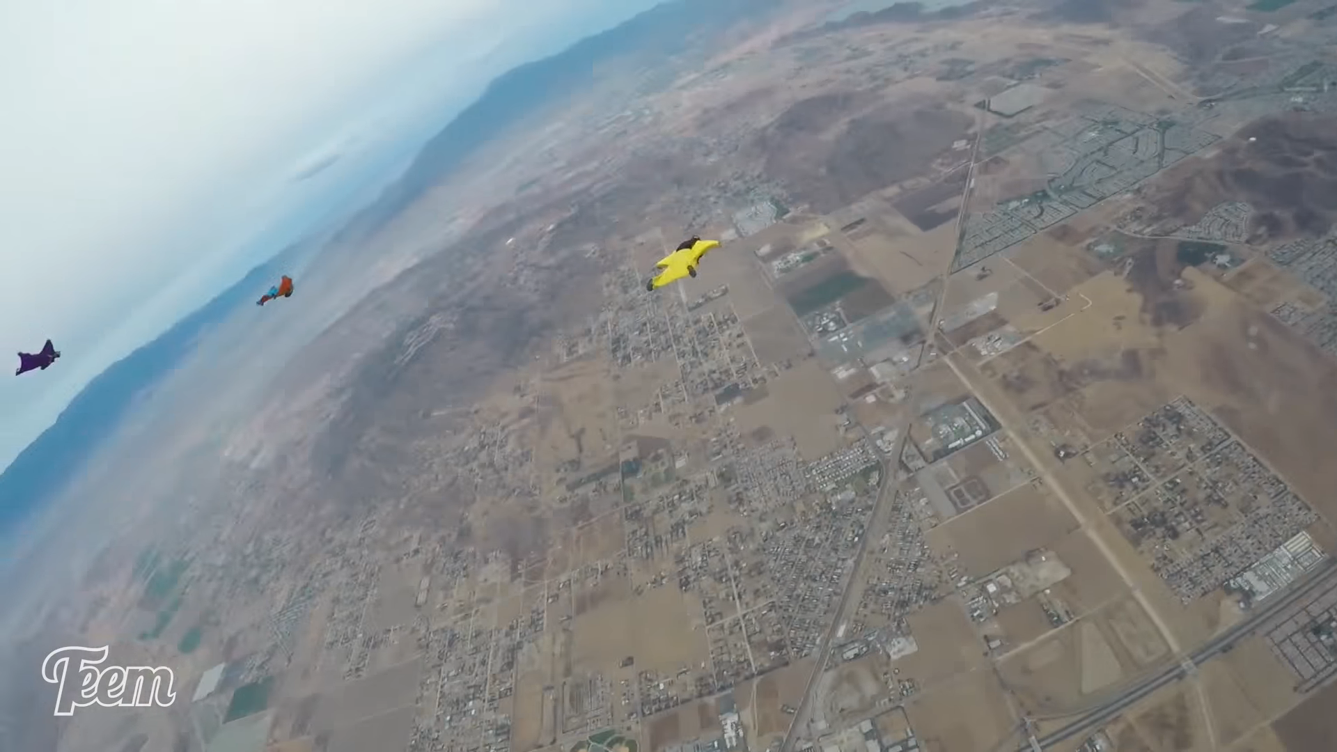 Screenshotter FridayFreakoutHighSpeedWingsuitCollisionInFreefall 0&rsquo;19&rdquo;