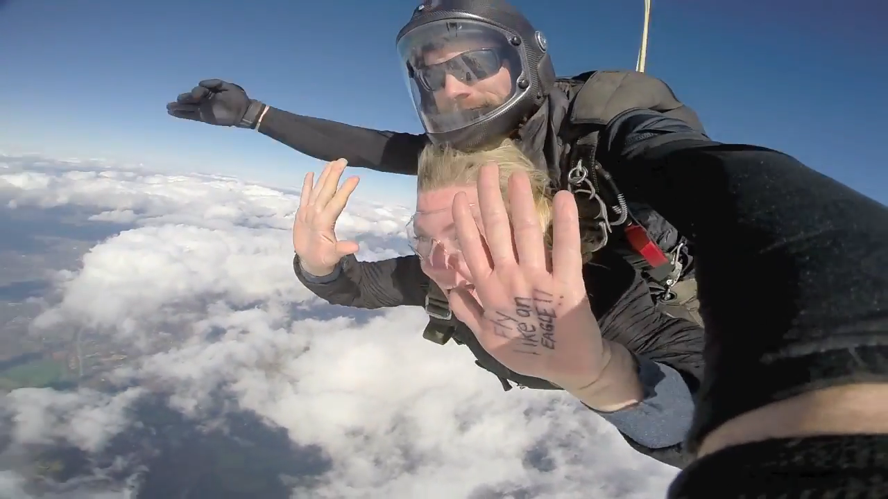 Screenshotter--TandemSkydiveJoannafromArdmoreAL-1’33” Screenshotter TandemSkydiveJoannafromArdmoreAL 1’33”