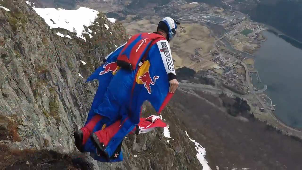 Screenshotter--NextLevelwingsuitBASEjumpingprogressioncamp-1’06” Screenshotter NextLevelwingsuitBASEjumpingprogressioncamp 1’06”