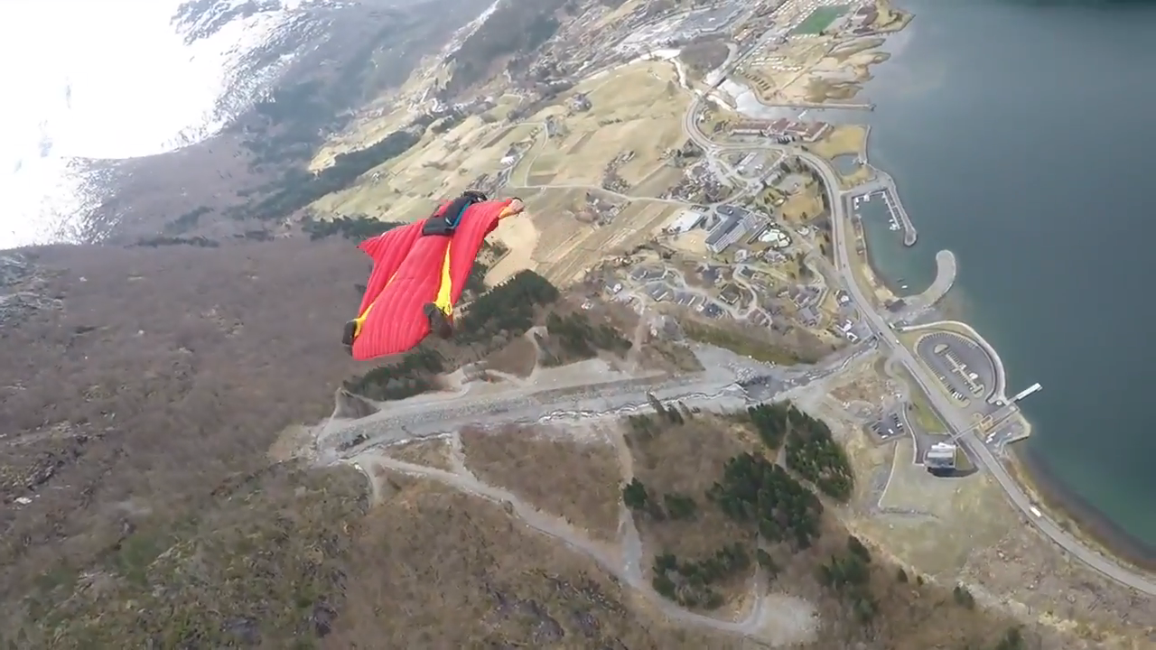 Screenshotter--NextLevelwingsuitBASEjumpingprogressioncamp-2’45” Screenshotter NextLevelwingsuitBASEjumpingprogressioncamp 2’45”